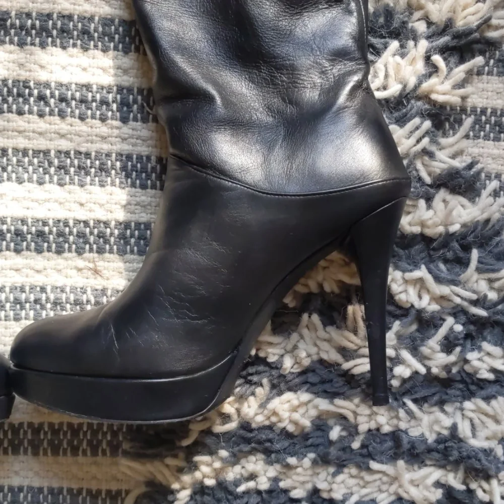 Stuart Weitzman OvertheKnee Lthr Platform Boot 8.5